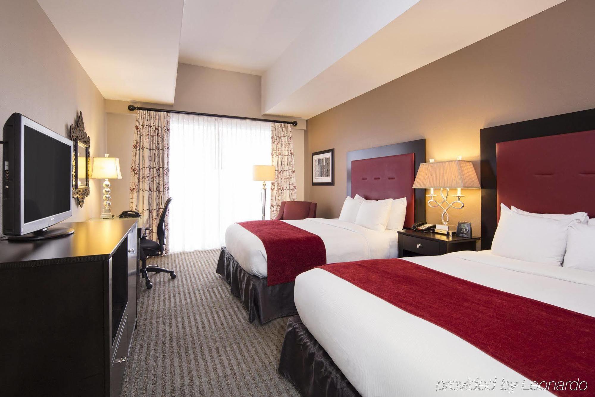 Doubletree By Hilton Hotel Raleigh - Brownstone - University エクステリア 写真