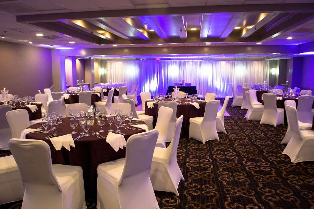 Doubletree By Hilton Hotel Raleigh - Brownstone - University 設備 写真