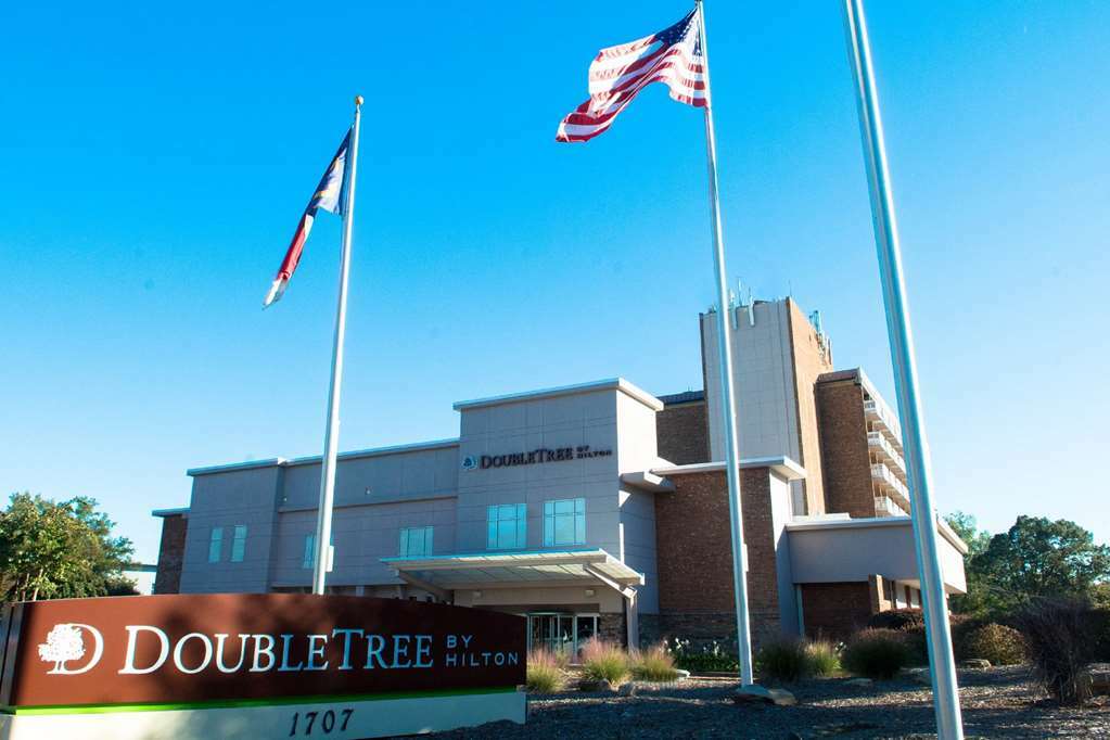 Doubletree By Hilton Hotel Raleigh - Brownstone - University エクステリア 写真