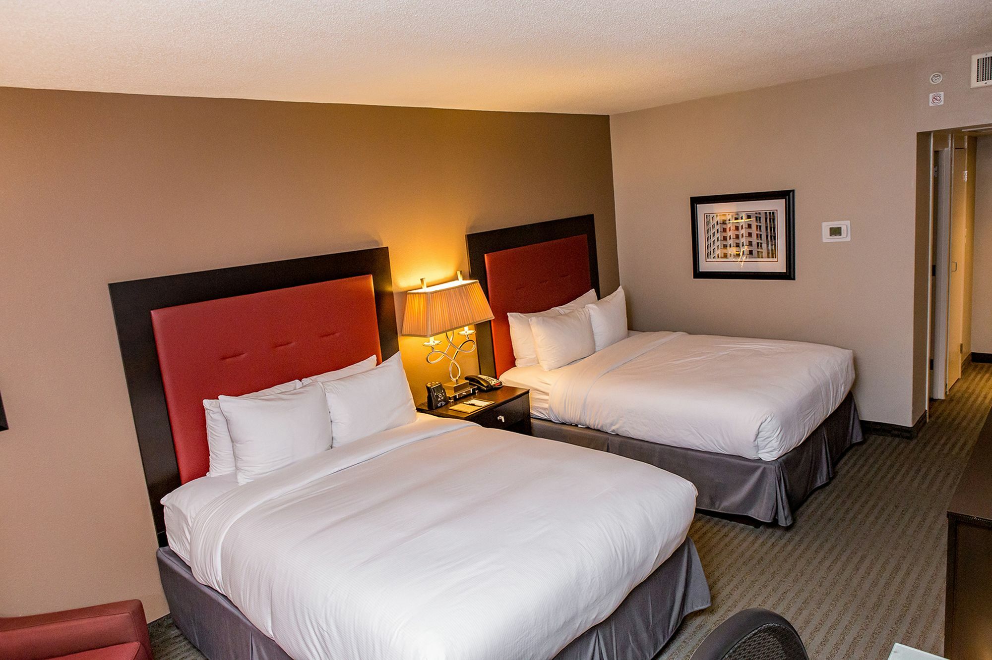 Doubletree By Hilton Hotel Raleigh - Brownstone - University エクステリア 写真