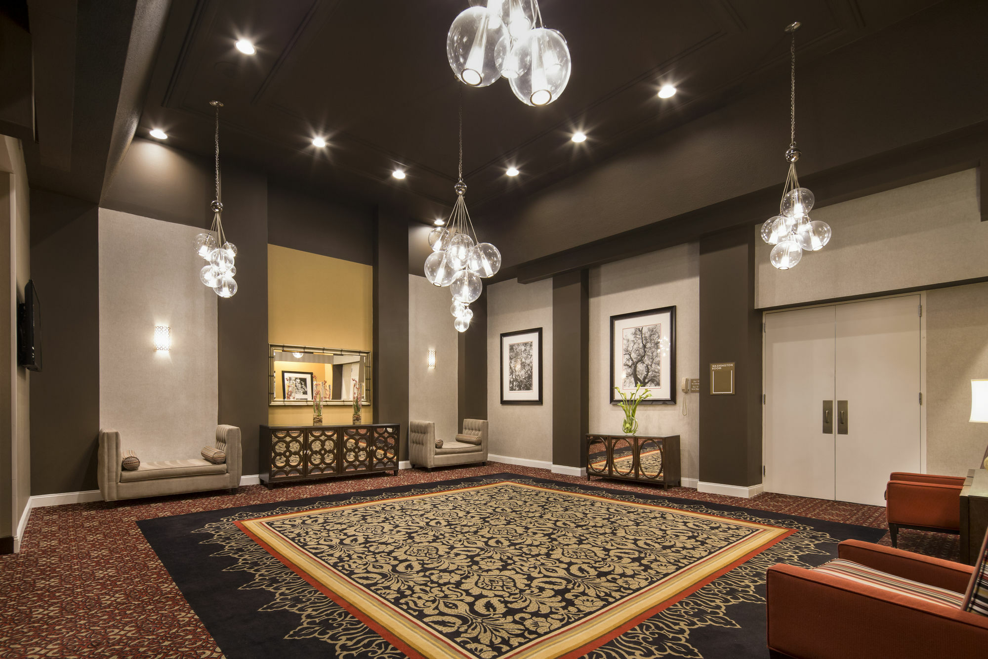 Doubletree By Hilton Hotel Raleigh - Brownstone - University エクステリア 写真